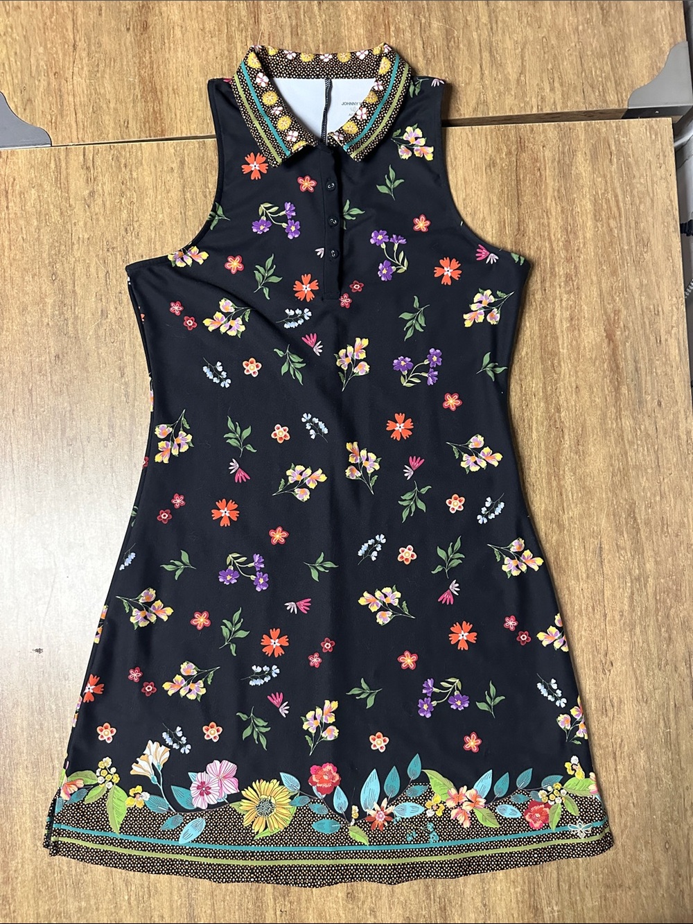 Johnny was like new Bee Active polo tank stretchy racer back black floral dress